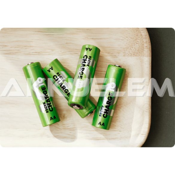 GP ReCyko Charge10 S491 10 perces hálózati akkutöltő + 4db 1700mAh AA akku